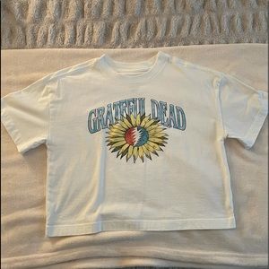 GAP “Grateful Dead” Cropped Tee